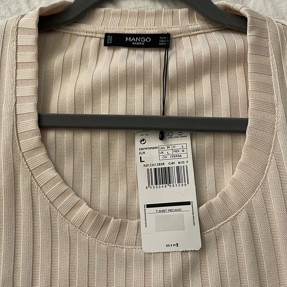 Basic Top - Picture 2 of 3